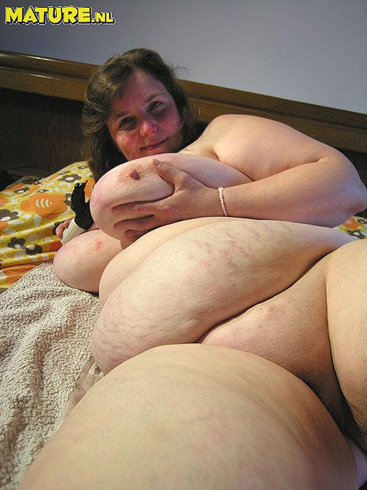 So round and so delicious. .. She was absolutely perfect Her hubby didn't mind.  #75572381