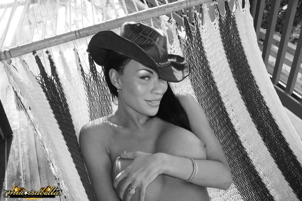 Mia tetona posando con su enorme polla
 #78834486