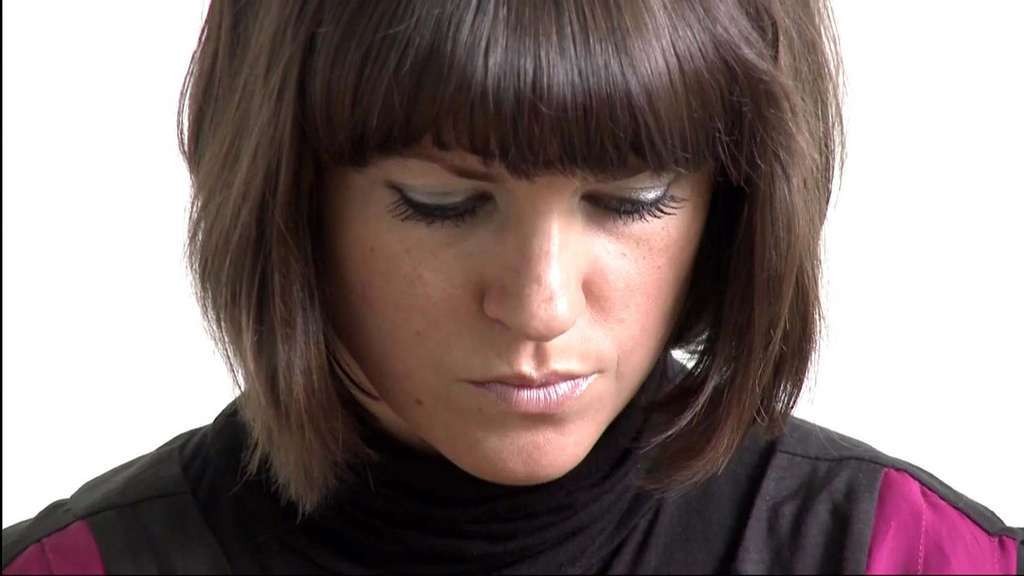 Dawn porter exponiendo sus enormes tetas en unas capturas de una escena de cine desnuda
 #75330825