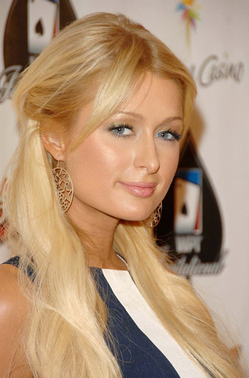 Paris Hilton totally naked and upskirt paparazzi pictures #75438280