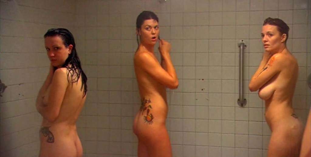 Danielle riley exposant ses énormes seins dans des scènes de films nus
 #75324992