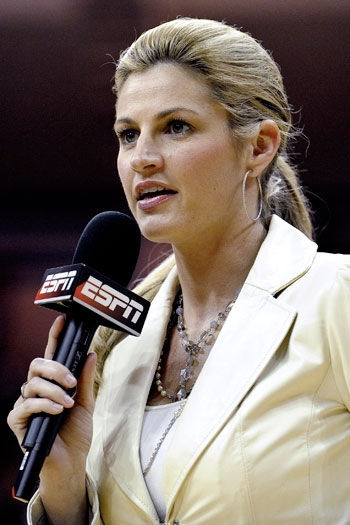 Erin Andrews vivacious sportscaster looking gorgeous #73788111