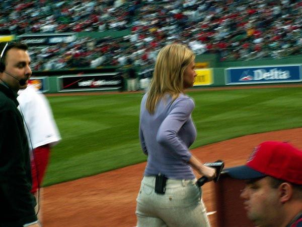 Erin Andrews vivacious sportscaster looking gorgeous #73788194