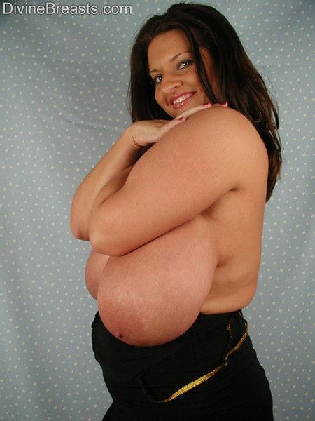 Busty milf Maria Moore flaunts her massive 44FF boobs #71753337