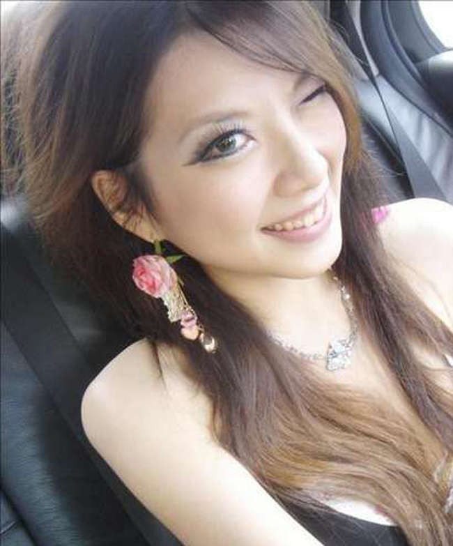 Pictures of an Asian hottie camwhoring #68363863