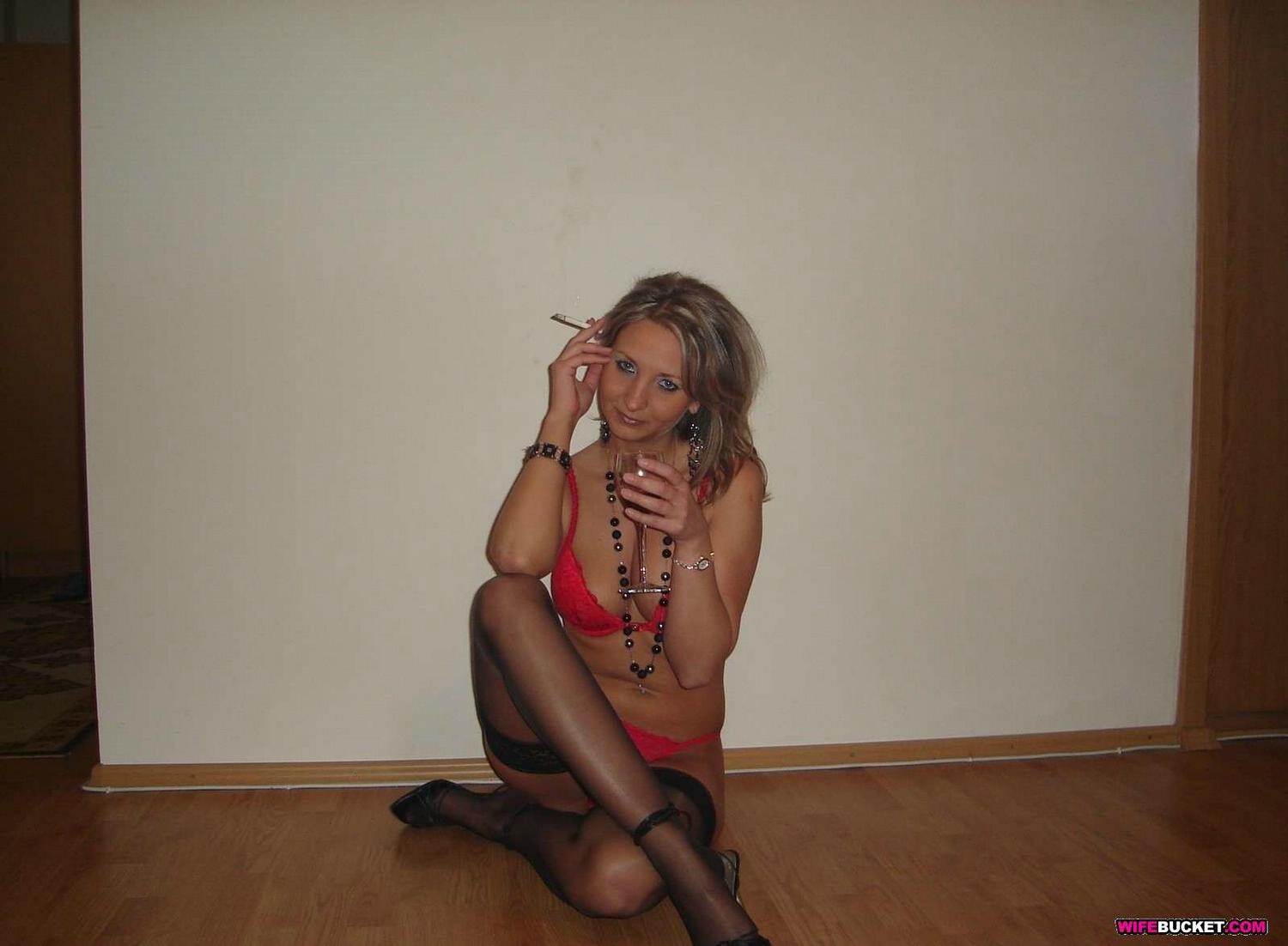 Vrais femmes et milfs amateurs
 #67325432