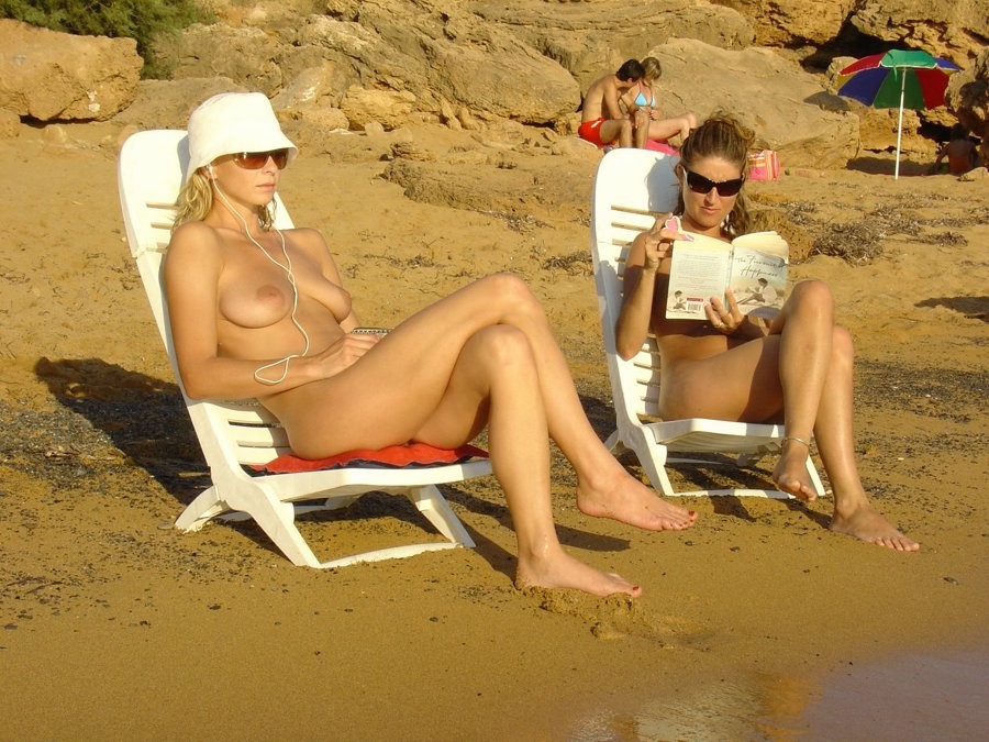 Attenzione - foto e video di nudisti incredibili
 #72265725