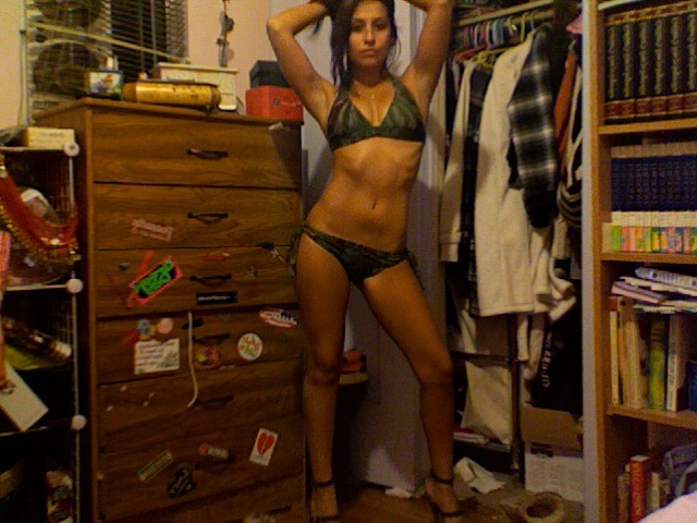 Autofotos de jóvenes seductoras
 #75725217