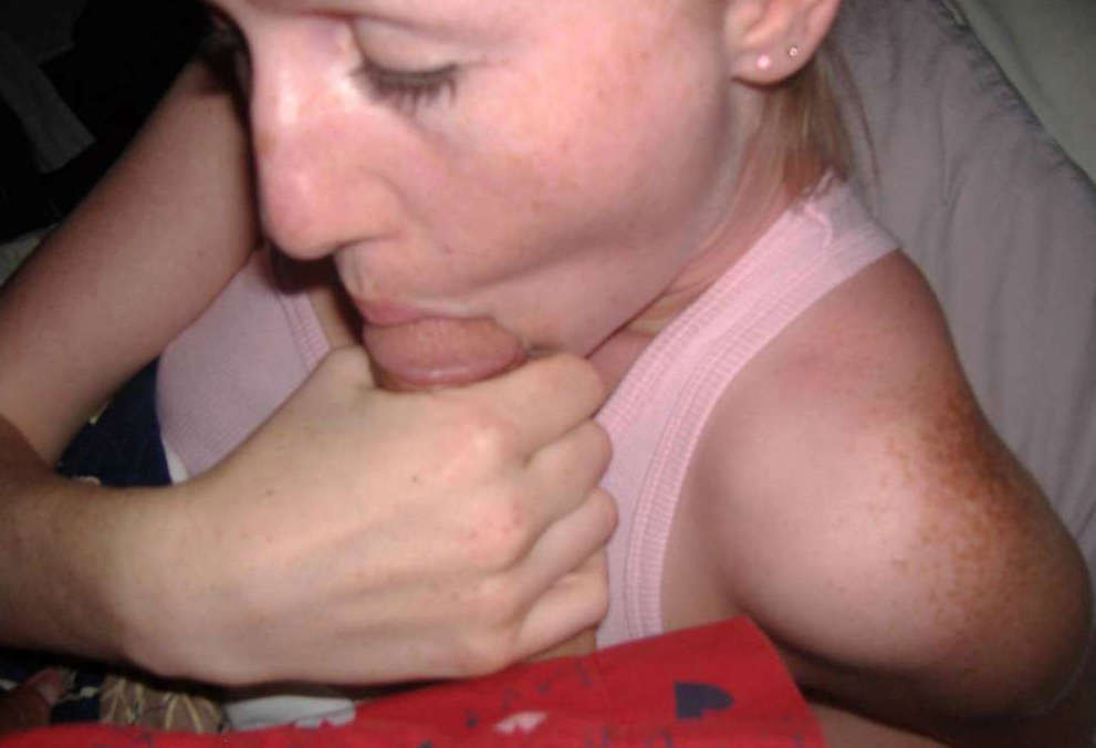 Fotos calientes de una nena con semen pegajoso y sucio en su cara bonita
 #68489012