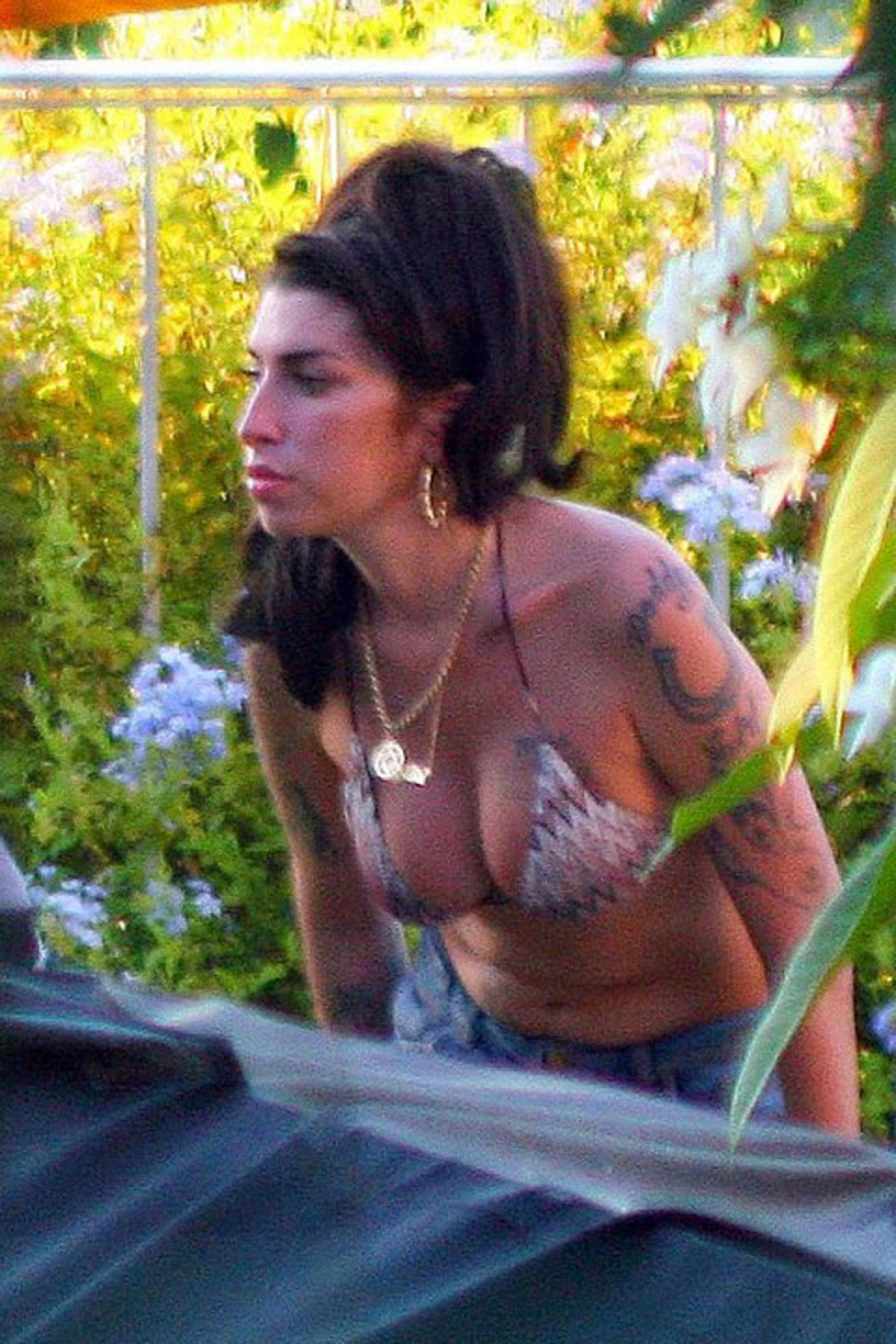 Amy Winehouse exposing her sexy bikini body and huge nipples #75321386
