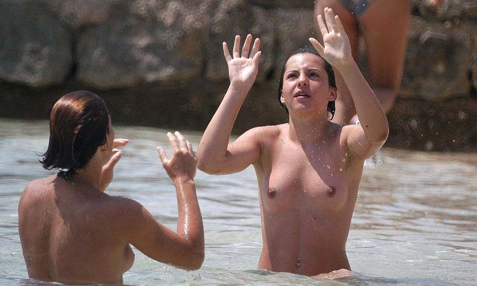 信じられないようなヌーディスト写真
 #72308393