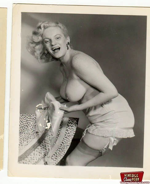 Vintage blonde naked women posing sexy pictures #67800904