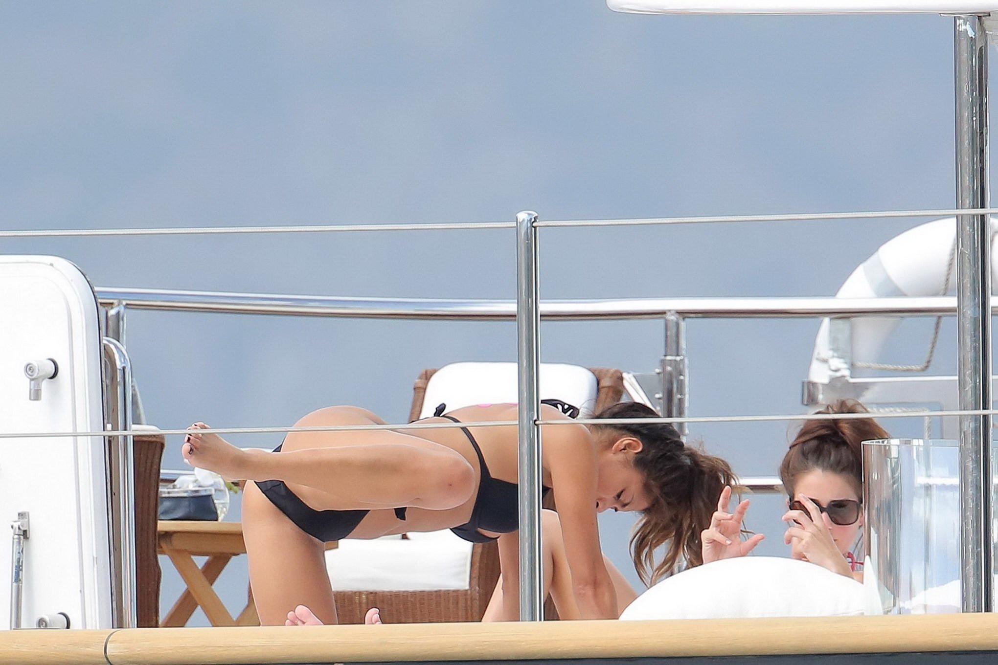 Nicole scherzinger mostra il suo corpo in bikini su uno yacht a Monte Carlo
 #75195414