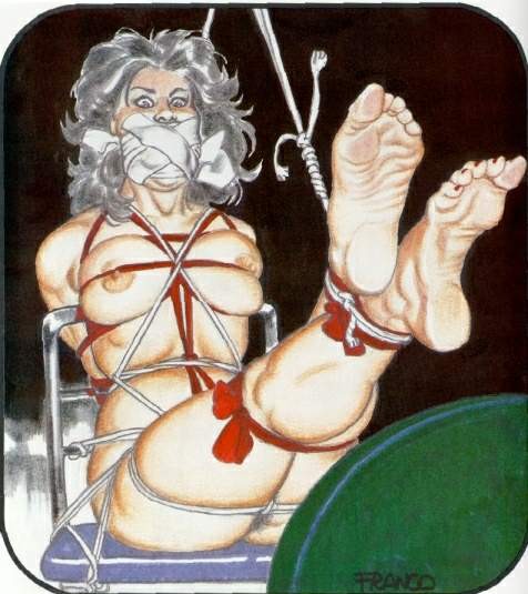 縄で縛られた美しい女性たち
 #69691954