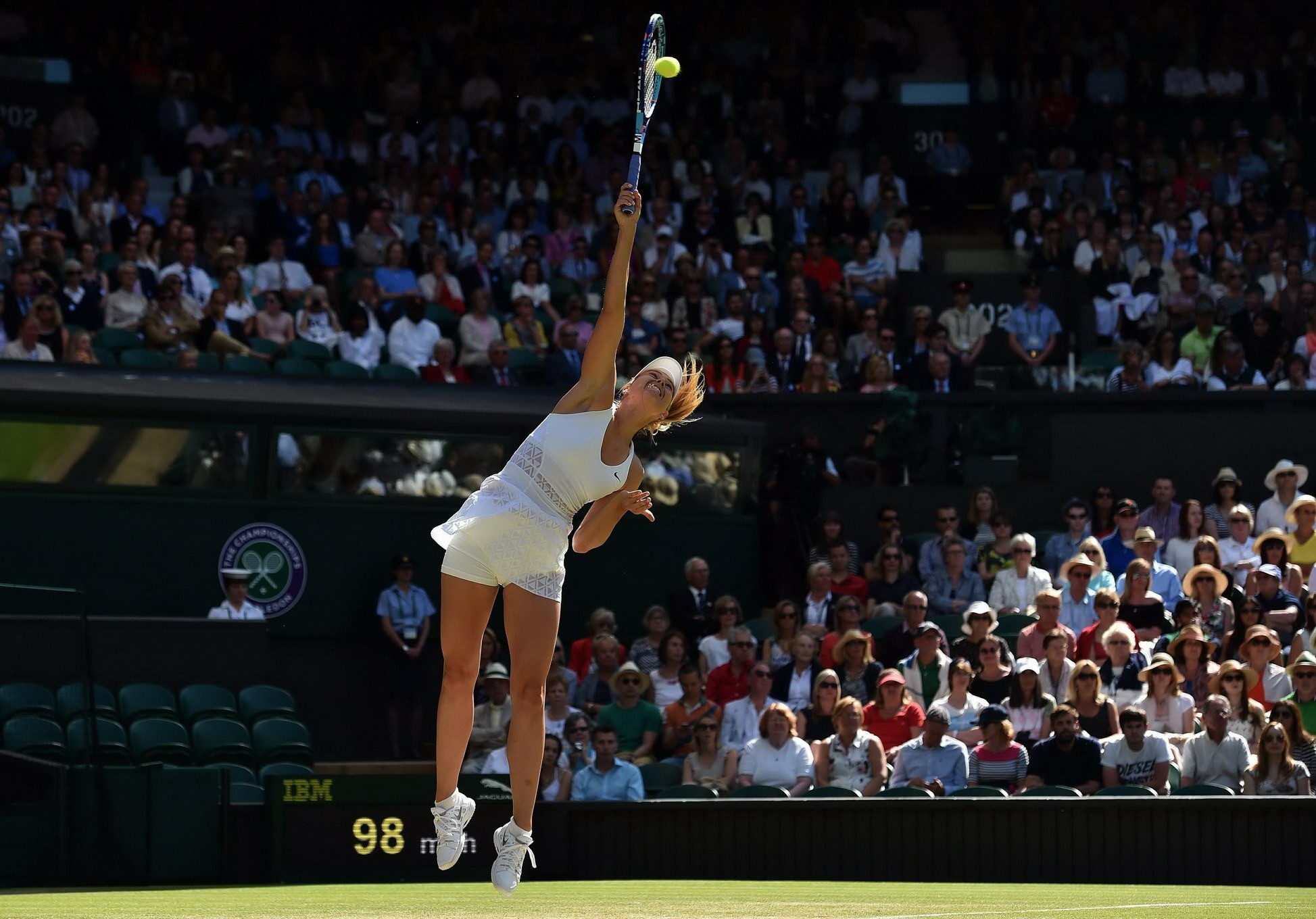 Maria Sharapova flashing her white panties at the Wimbledon