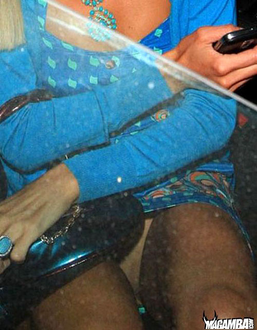 Paris Hilton flashing her shaved pussy and panties upskirt paparazzi pictures #75384692