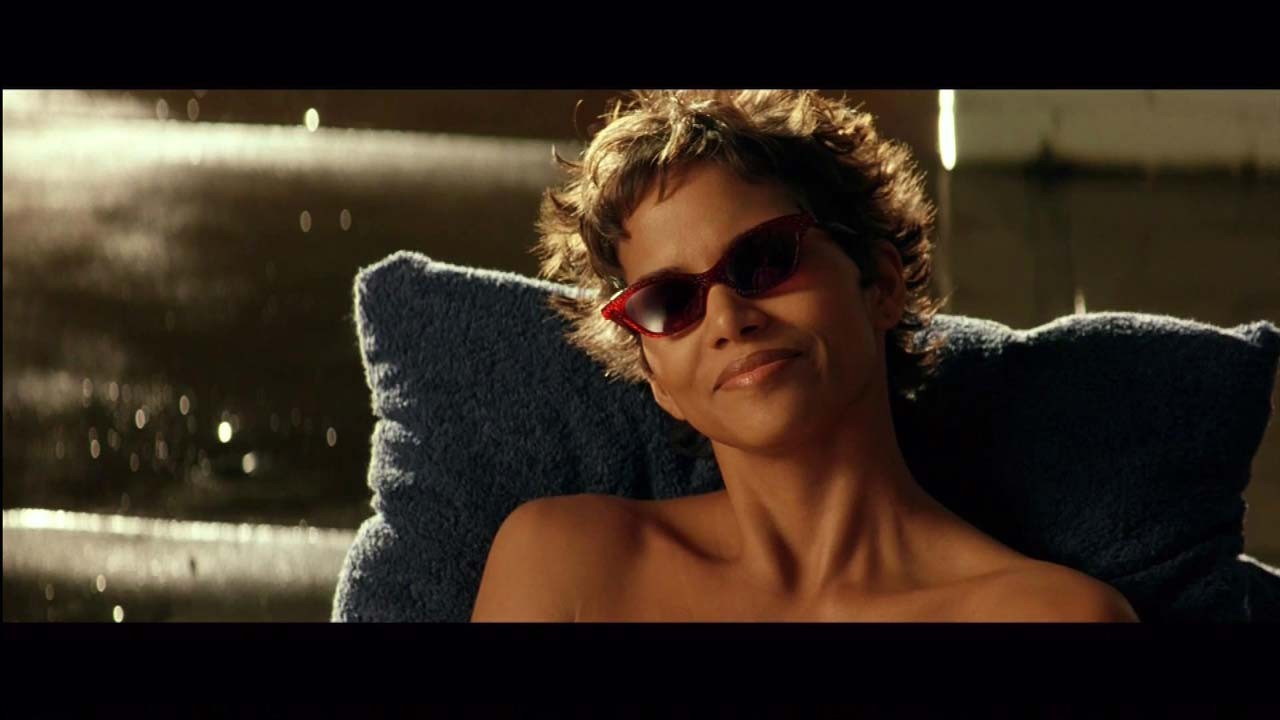 Halle Berry showing her nice big boobs and posing sexy in lingerie #75321011