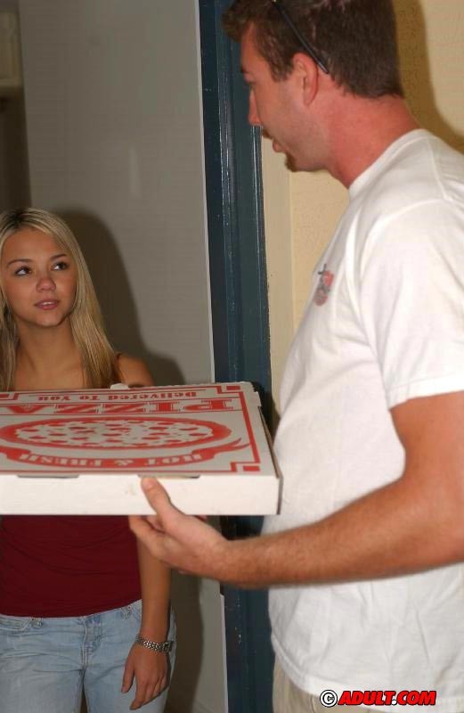 Sexy And Busty Blonde Babe Fucks The Pizza Delivery Guy