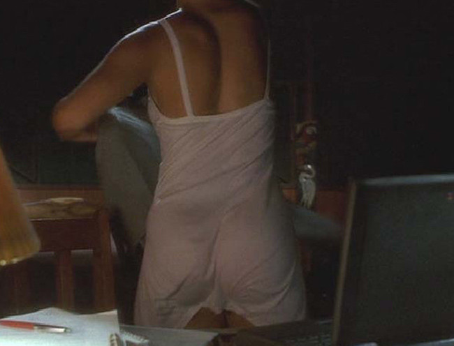 Jennifer Lopez montre ses fesses rondes parfaites et son beau corps
 #75422093