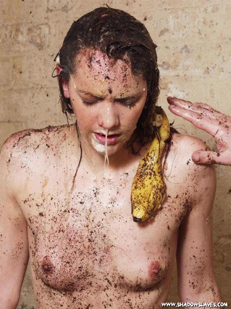 Esclava desordenada humillación
 #72223607