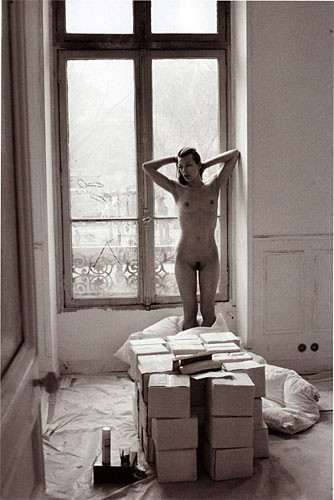 Milla jovovich muestra su cuerpo desnudo y sus tetas y culo
 #75362448