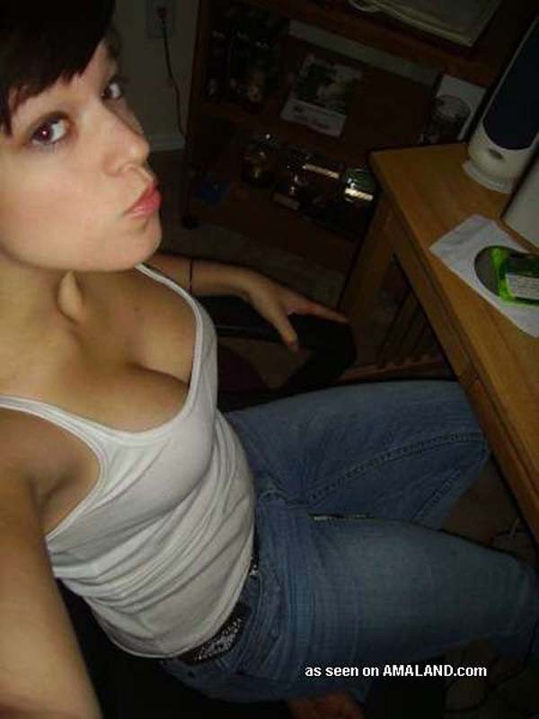 Amateur vain and naughty bitches camwhoring #68319919