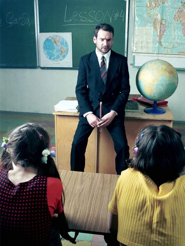 Colegialas follando con el profesor chupando una polla enorme
 #76712209