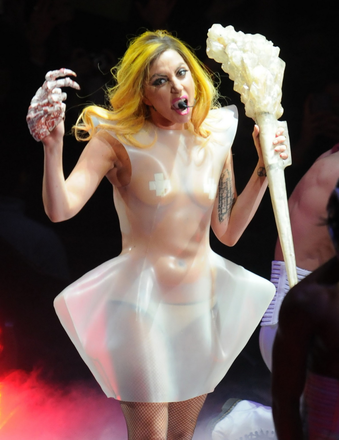 Lady Gaga in vedere attraverso il vestito con capezzoli nastrati eseguendo alla 02 arena in
 #75323385