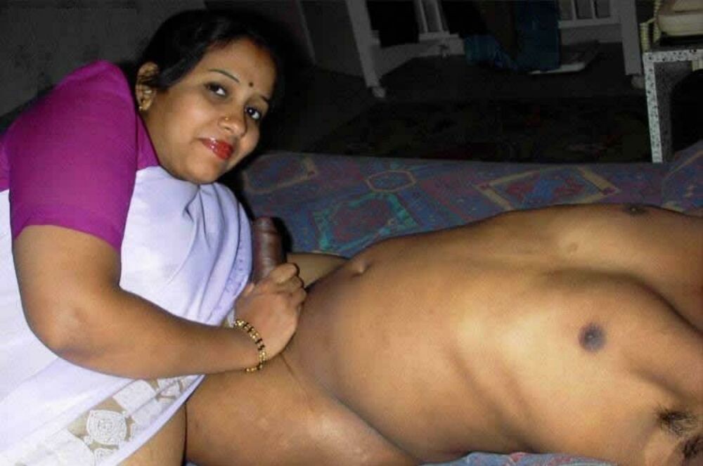 インド人女性の露出度の高いポーズとファックギャラリー10
 #77763625