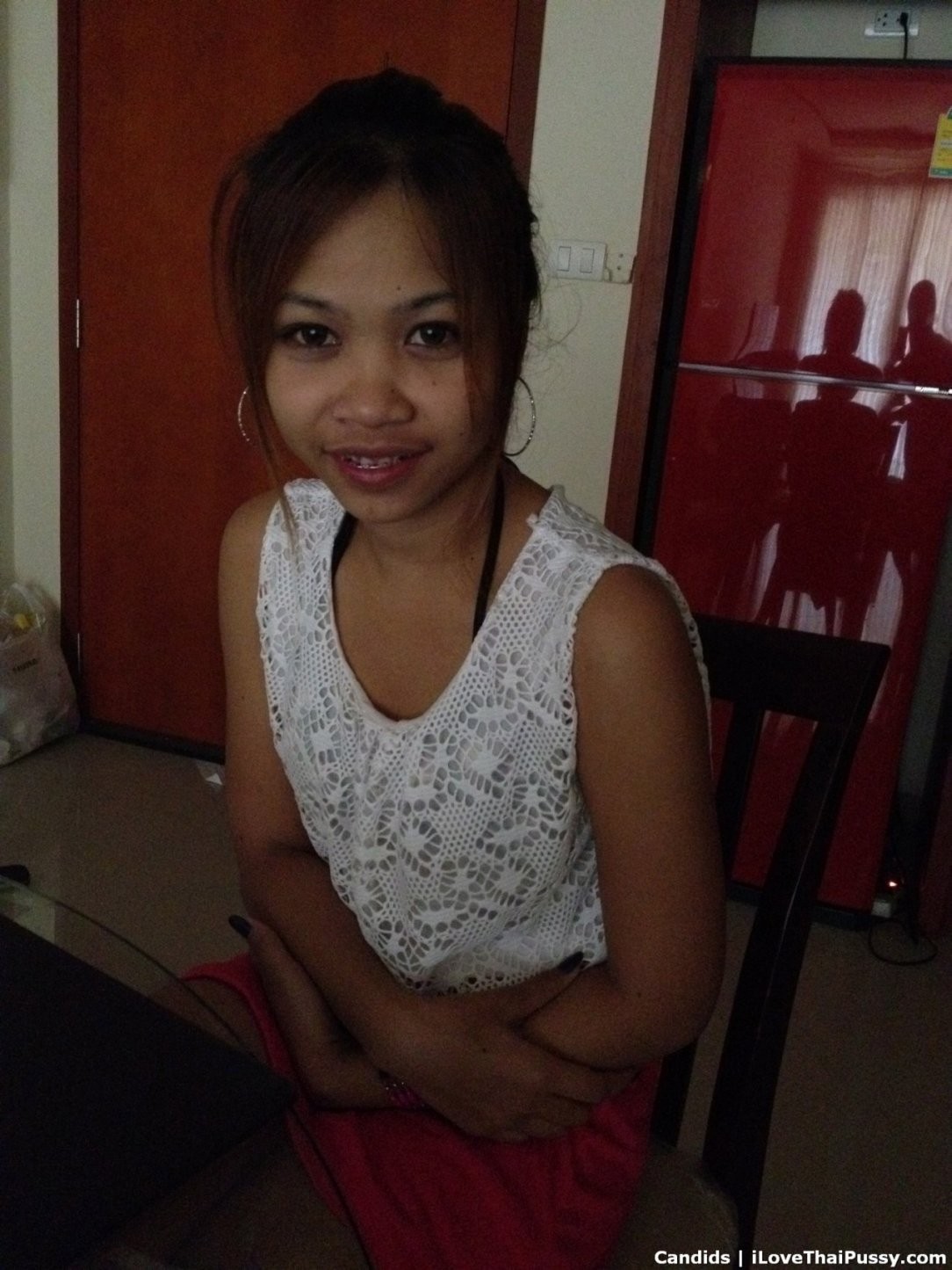 Hot thai teen Straße Hooker blinkt ihre zarte asiatische Muschi
 #67940019
