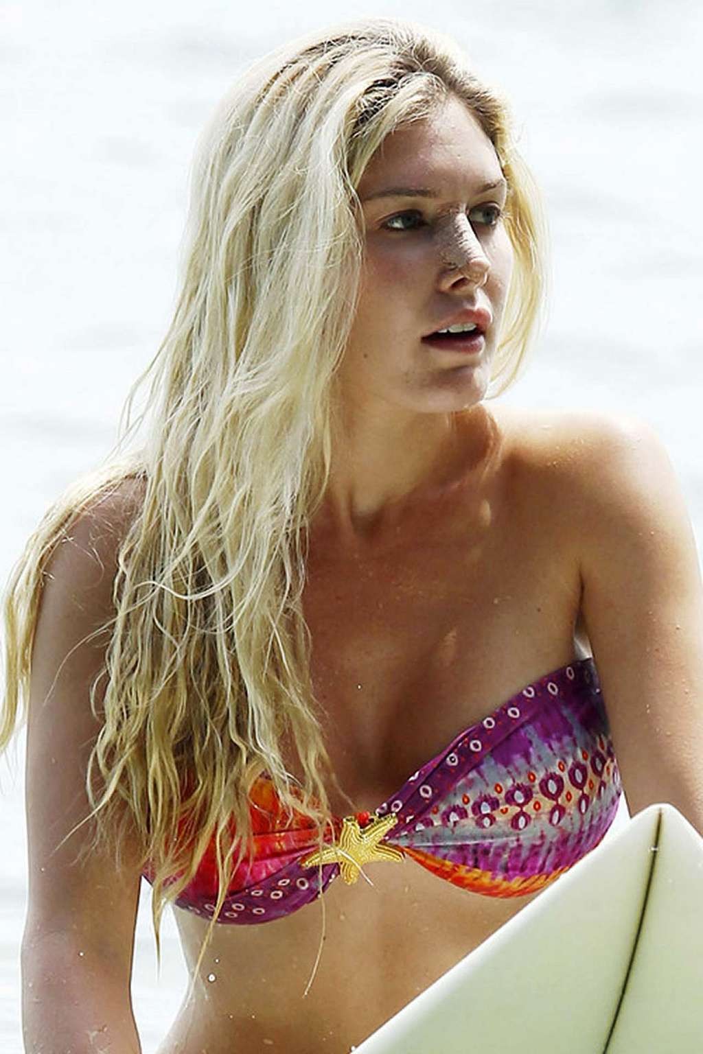 Heidi montag mostrando su cuerpo sexy en bikini paparazzi shoots
 #75332862