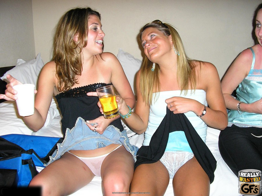 Drunk amateur girlfriends partying and flashing #76397432