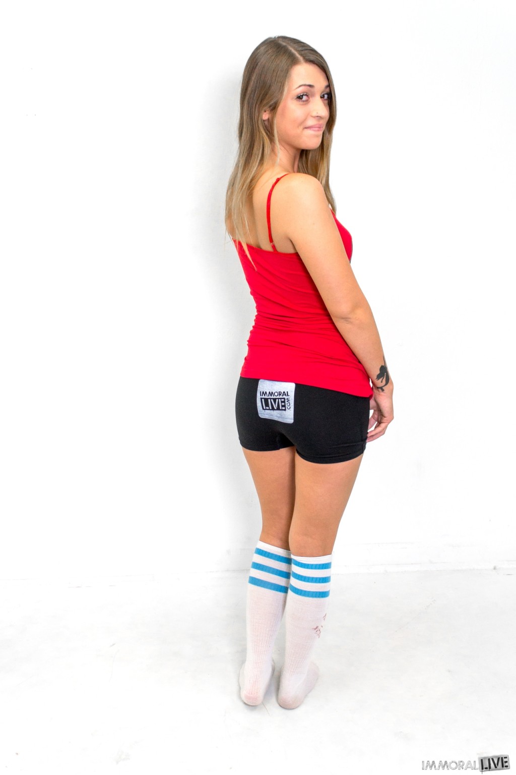 Beauty Jenna Leigh raking off her t-short #67890239