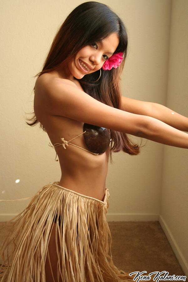 Fotos de la estrella joven kona kalani siendo una sexy joven hawaiana
 #58766907