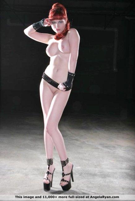 ティーンモデルのアンジェラ-ライアンの写真は、彼女のfuckableボディを示す。
 #53181830