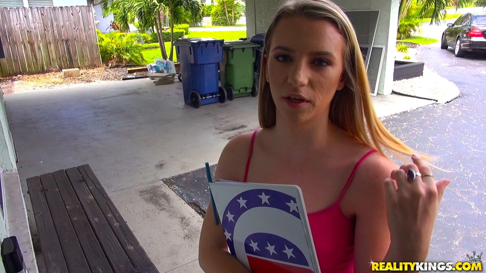 Blonde teen Jayden Black fucks a stranger on the campaign trail #60822315