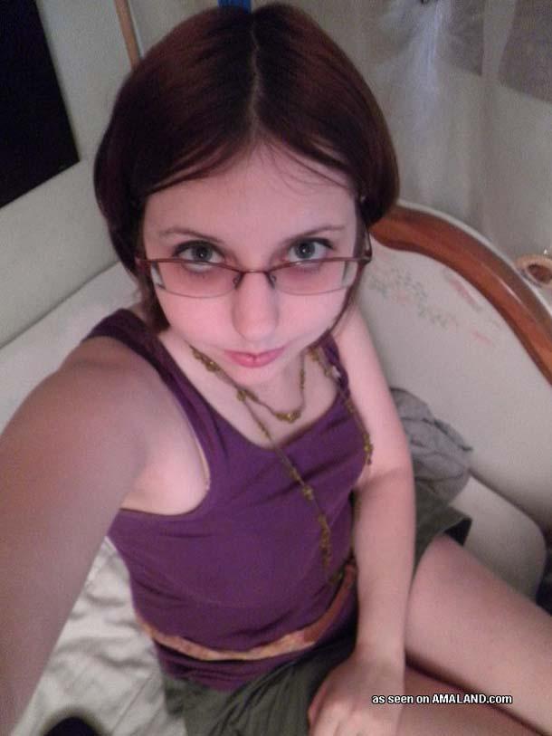 Heiße und perverse Gruppe von selbstschießenden Amateur-Hotties
 #60712467