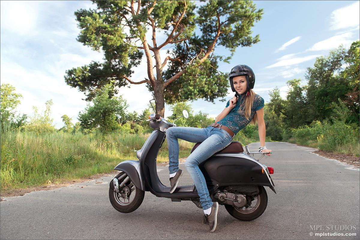 Mpl studios presenta karissa in "scooter girl"
 #58092454