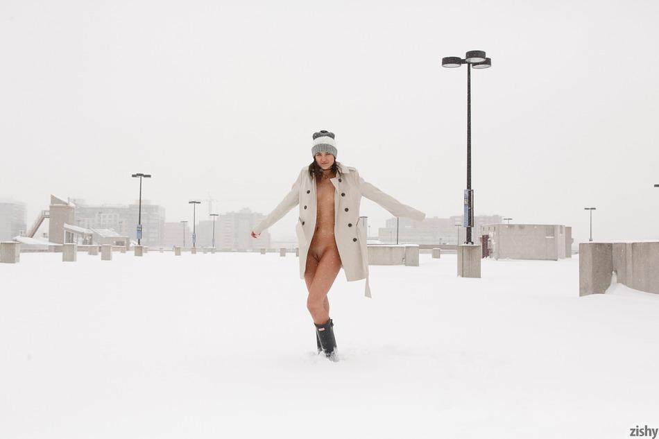 Laina shendoah mostra il suo corpo caldo in "denver chills ii"
 #60937860