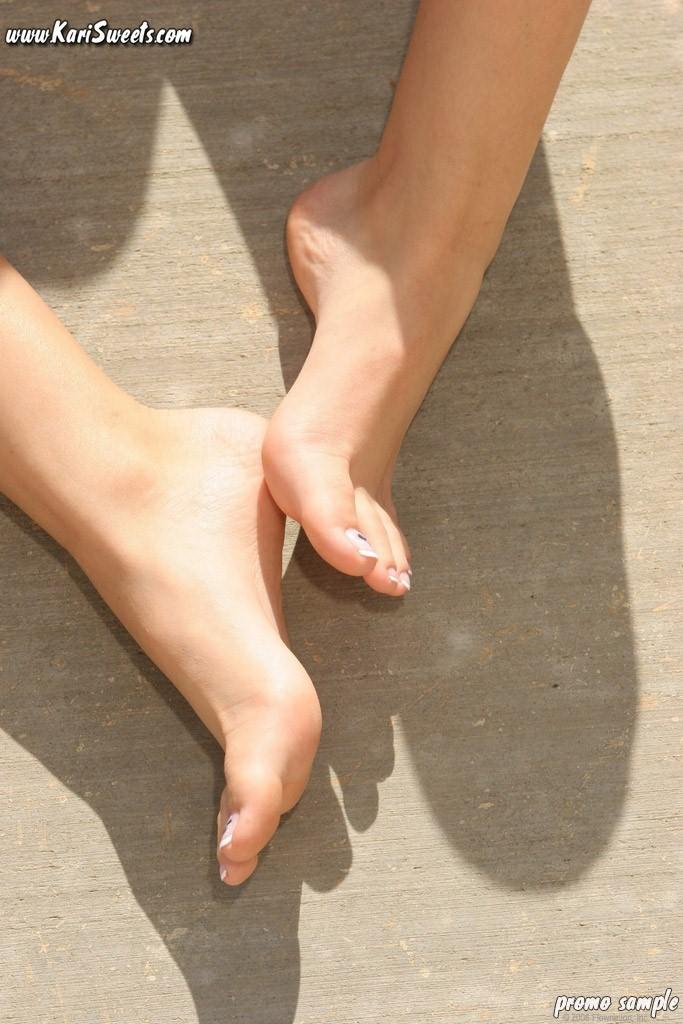 Kari Sweets shows off her sexy feet outside #58021754