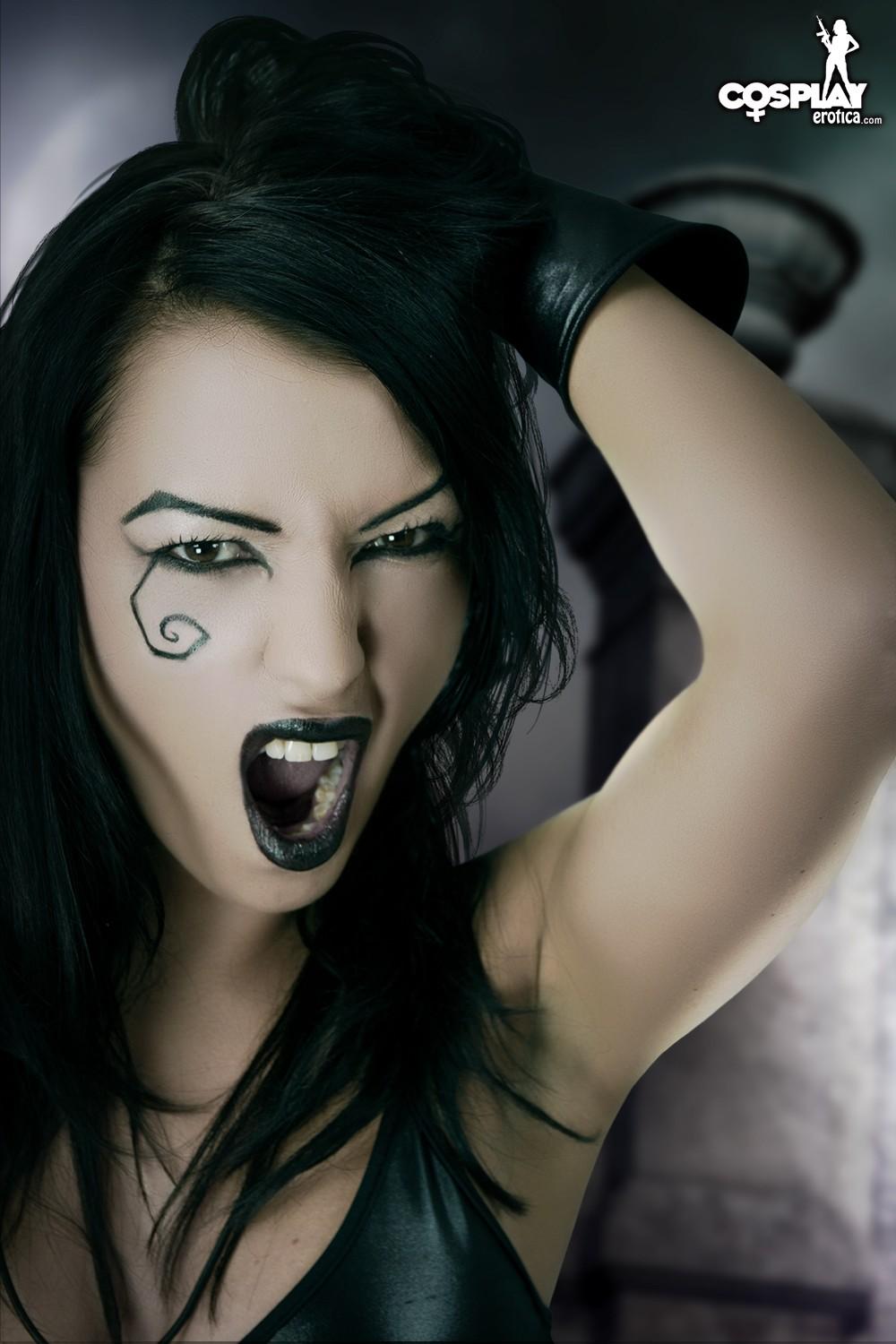 Cosplay babe Mea Lee gets her goth geek on #59444677