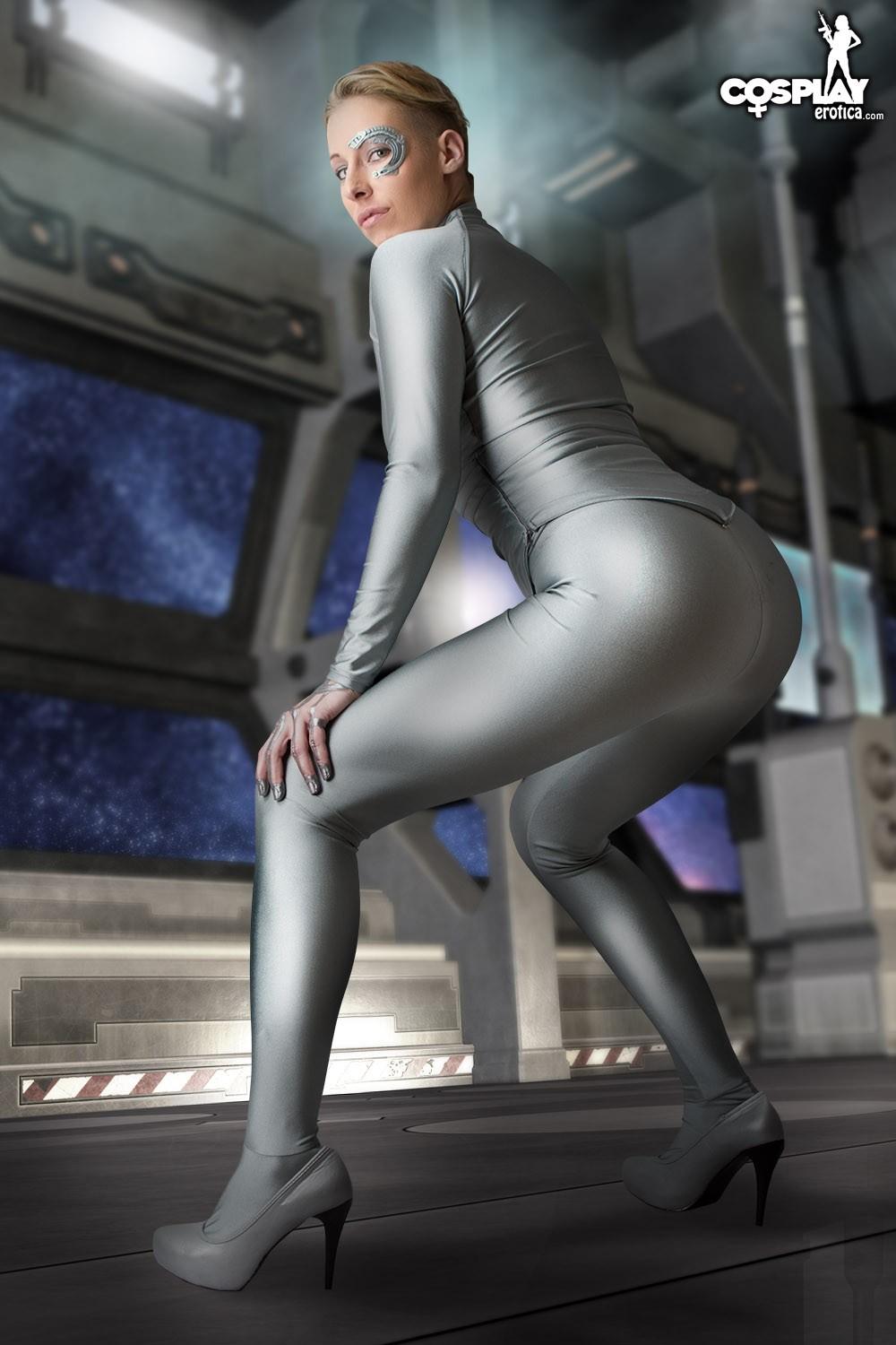 Hot cosplay girl Sandy Bell is your fantasy Seven of Nine for the night #59902277