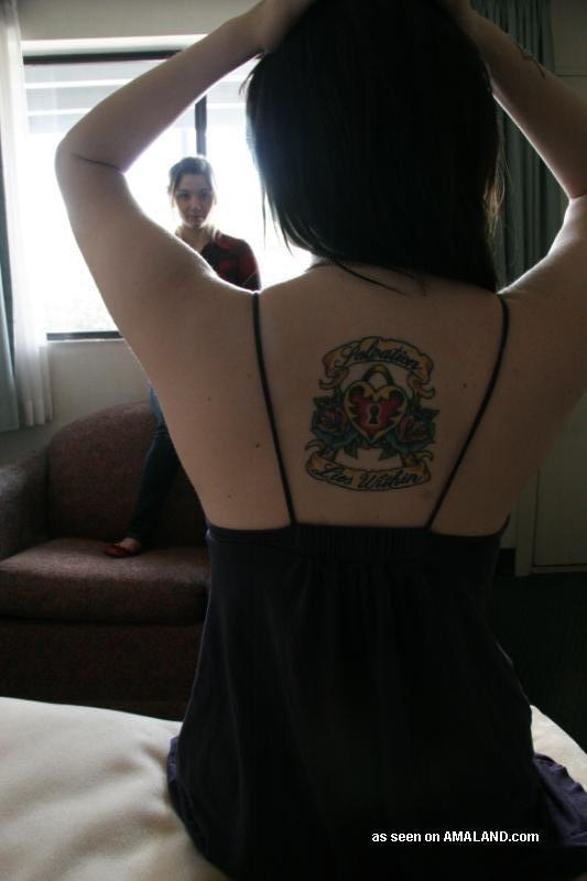 Colección de una chica punk pervertida mostrando sus tetas y su culo
 #60636845