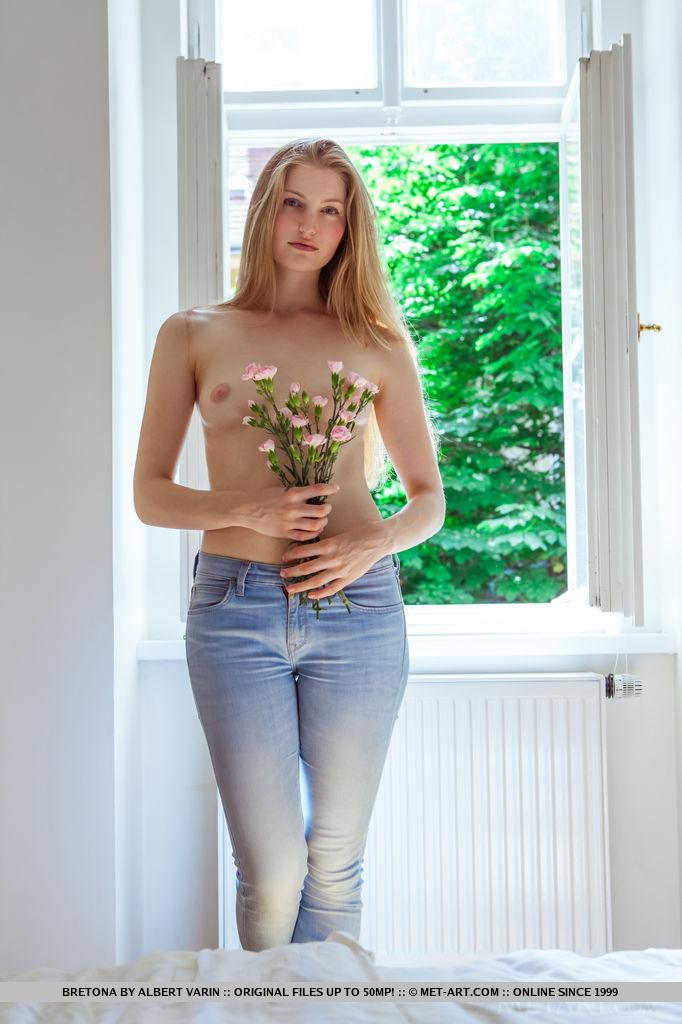 Beautiful teen Bretona offers you her flower in "Milonia" #53506923