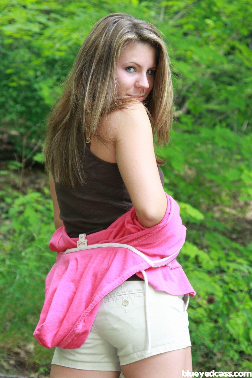 Pictures of teen Blueyed Cass stripping on her hike #53456981