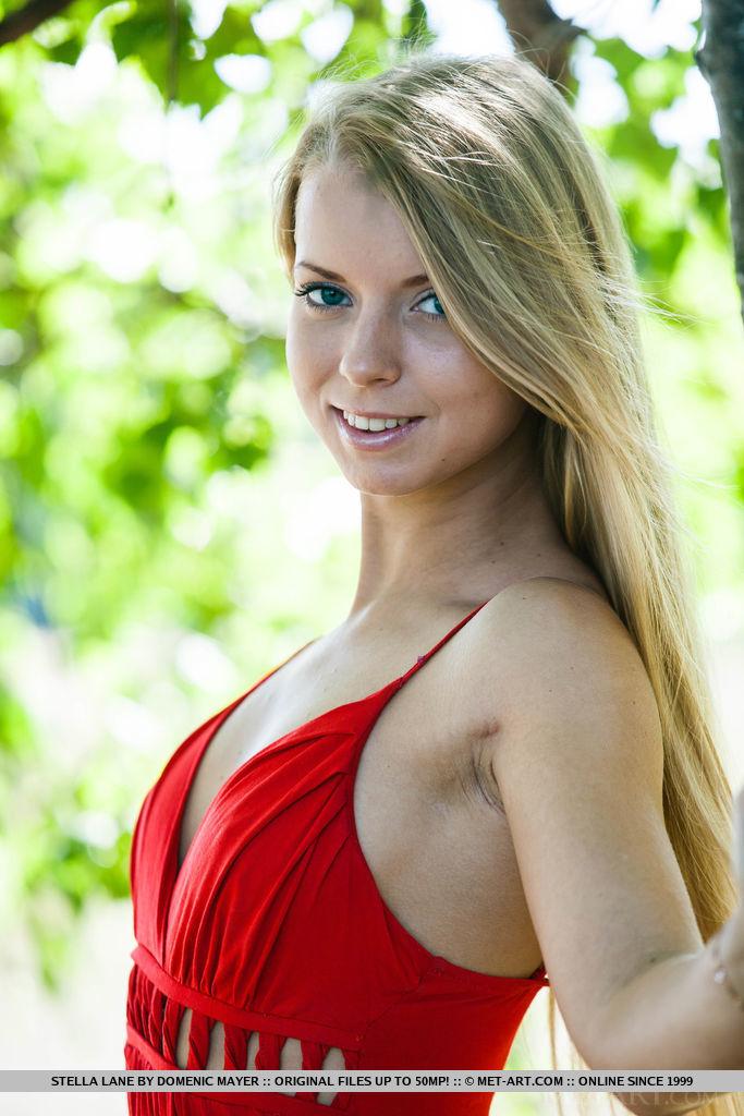 Stella Lane sensually poses outdoors baring her hot nude body #60010679