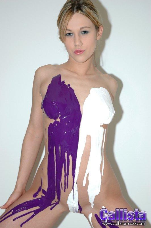 Immagini di modello Callista ottenere kinky con la vernice del corpo
 #53606690