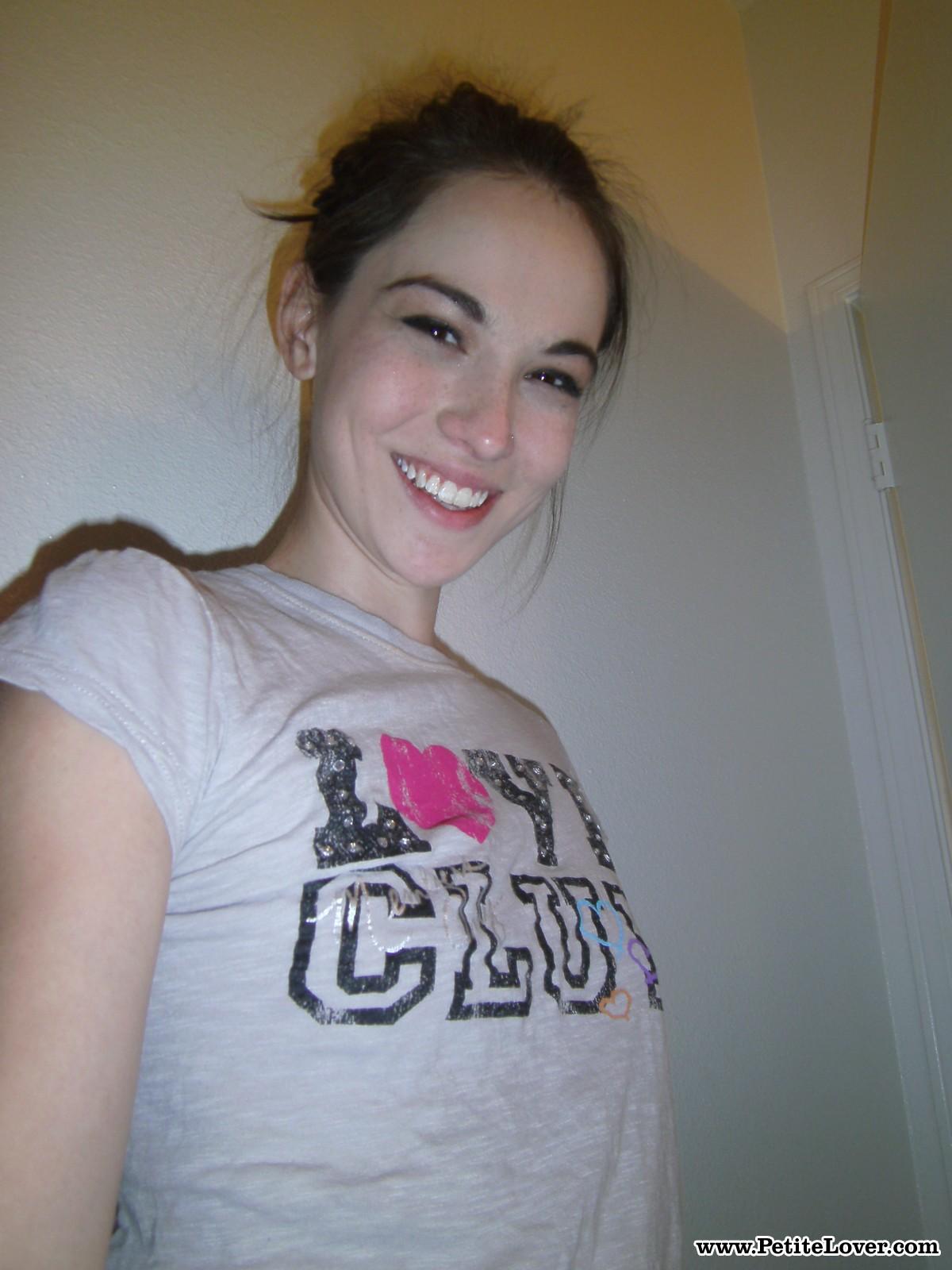 Teen hottie Emily Grey shares some of her sexy selfies #54230210