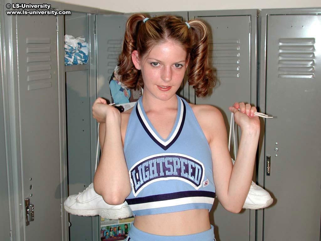 Pictures of a cute cheerleader flashing her tits in the locker room #60175634