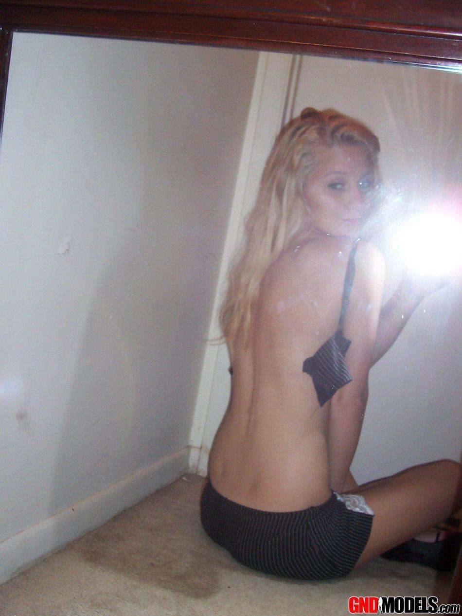 Pictures of a hot schoolgirl taking pics of herself #60503236
